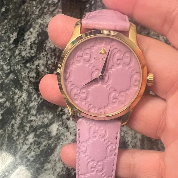 Gucci Women's Watch with Pink Strap and Gold Case - Picture 4 of 4